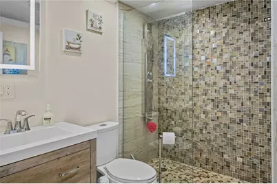 30 Lark Avenue, Cranston, RI 02920 - Photo 9