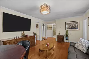 30 Lark Ave, Cranston, RI 02920 - Photo 7