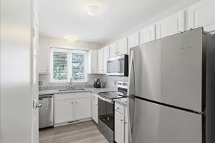 44 Fairway Dr, Coventry, RI 02816 - Photo 9