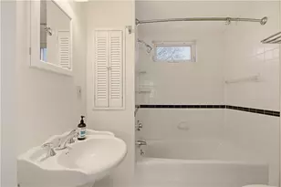 14 Lee Ave, Newport, RI 02840 - Photo 25