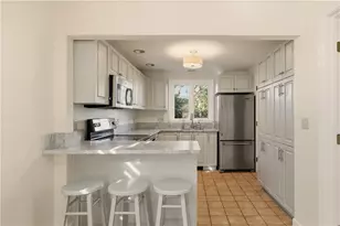 14 Lee Ave, Newport, RI 02840 - Photo 15