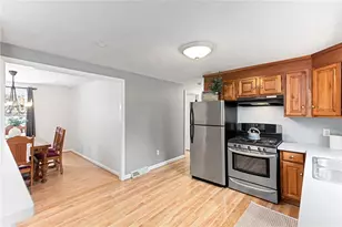 327 Beachwood Dr, Warwick, RI 02818 - Photo 43