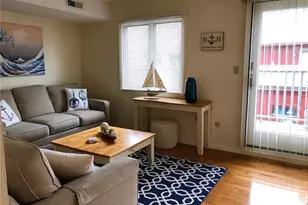 226 Goddard Row, Newport, RI 02840 - Photo 3