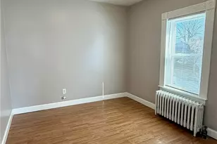 199 Morris Ave, Pawtucket, RI 02860 - Photo 9