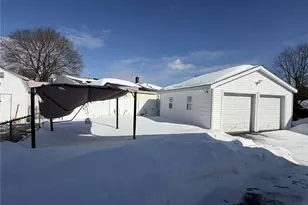 199 Morris Ave, Pawtucket, RI 02860 - Photo 9