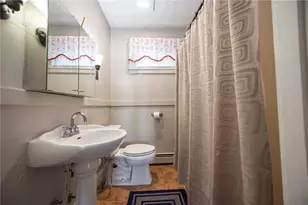 30 Edgemere Ave, Providence, RI 02909 - Photo 35