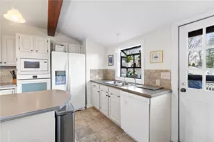 151 Ives Rd, Warwick, RI 02818 - Photo 17