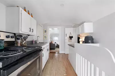 10 Braman Street #3, Newport, RI 02840 - Photo 11