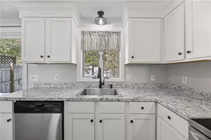 24 Castlerock Dr, Charlestown, RI 02813 - Photo 9