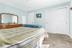 137 Colonial Ave, Cumberland, RI 02864 - Photo 9