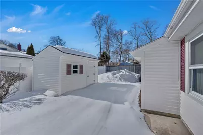 137 Colonial Avenue, Cumberland, RI 02864 - Photo 25