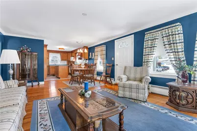 137 Colonial Avenue, Cumberland, RI 02864 - Photo 3