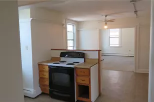 24 Jones St, Providence, RI 02903 - Photo 15