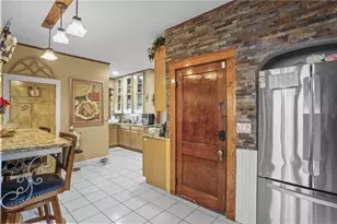 4 Priscilla Ave, Providence, RI 02909 - Photo 11