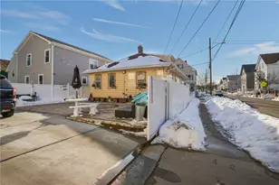 4 Priscilla Ave, Providence, RI 02909 - Photo 27