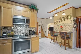 4 Priscilla Ave, Providence, RI 02909 - Photo 9