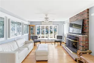 928 Admiral St, Providence, RI 02904 - Photo 3