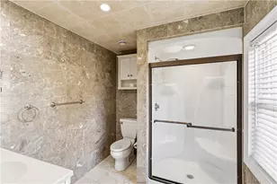 928 Admiral St, Providence, RI 02904 - Photo 17