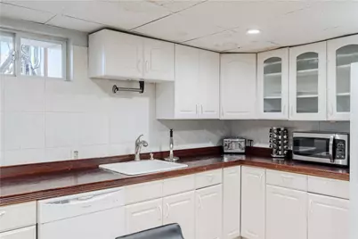 928 Admiral Street, Providence, RI 02904 - Photo 29