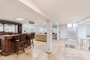 928 Admiral St, Providence, RI 02904 - Photo 25