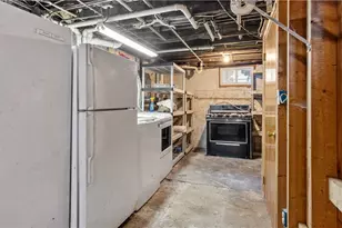 9 Williston St, Cranston, RI 02920 - Photo 41