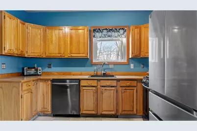 9 Williston Street, Cranston, RI 02920 - Photo 5