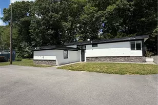 35 Fenwood Ave, Smithfield, RI 02917 - Photo 3