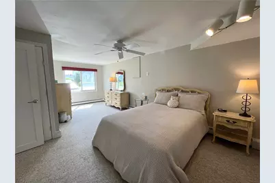 83 Eustis Avenue, Newport, RI 02840 - Photo 17