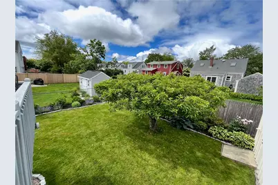 83 Eustis Avenue, Newport, RI 02840 - Photo 23