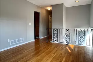 35 Namquid Dr, Middletown, RI 02842 - Photo 3