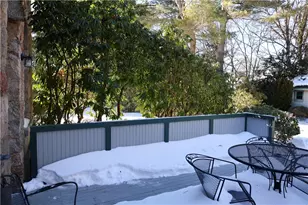 6 Howe Ave, Newport, RI 02840 - Photo 25