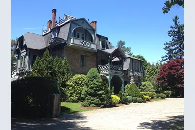 6 Howe Avenue #3, Newport, RI 02840 - Photo 1