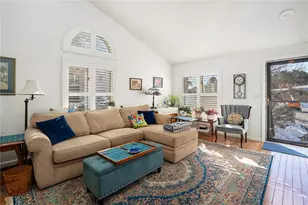 115 Cardinal Dr, North Kingstown, RI 02852 - Photo 3