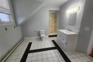 18 Amy St, Providence, RI 02906 - Photo 17