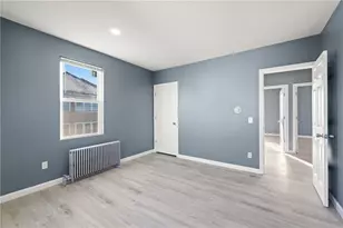 18 Loreto St, Providence, RI 02904 - Photo 9