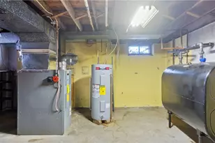 24 Elm Cir, Cranston, RI 02920 - Photo 17