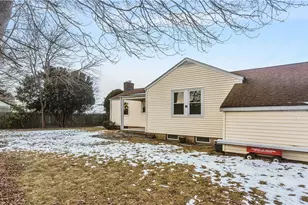 24 Elm Cir, Cranston, RI 02920 - Photo 21