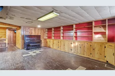 24 Elm Circle, Cranston, RI 02920 - Photo 15