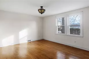 24 Elm Cir, Cranston, RI 02920 - Photo 11