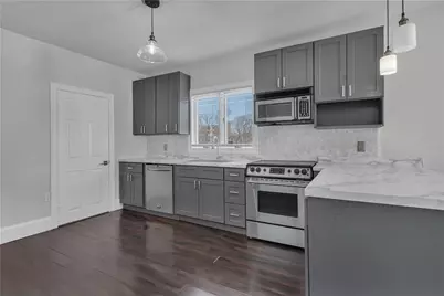 27 Greenville Avenue, Johnston, RI 02919 - Photo 3