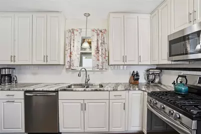 1625 Smith Street, North Providence, RI 02911 - Photo 5