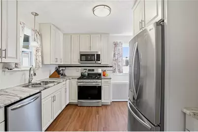 1625 Smith Street, North Providence, RI 02911 - Photo 3