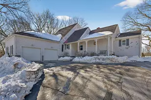 19 Wicklow Rd, Westerly, RI 02891 - Photo 1