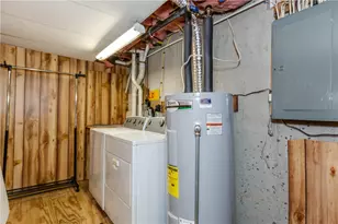 200 Post Rd, Warwick, RI 02888 - Photo 15