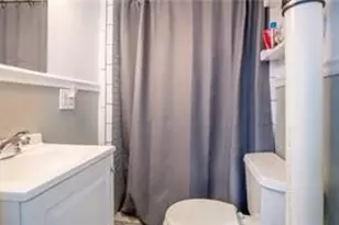 15 Webster St, Newport, RI 02840 - Photo 11