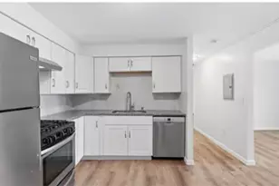 10 Josephine St, Providence, RI 02904 - Photo 7