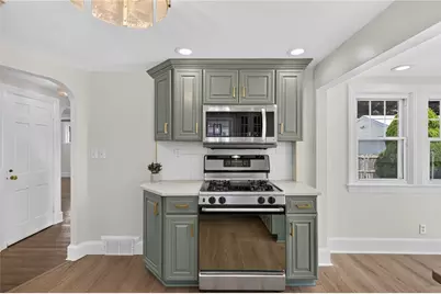 122 Dewey Avenue, Pawtucket, RI 02861 - Photo 11