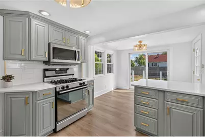122 Dewey Avenue, Pawtucket, RI 02861 - Photo 9