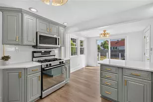 122 Dewey Ave, Pawtucket, RI 02861 - Photo 9