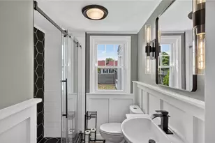 122 Dewey Ave, Pawtucket, RI 02861 - Photo 21